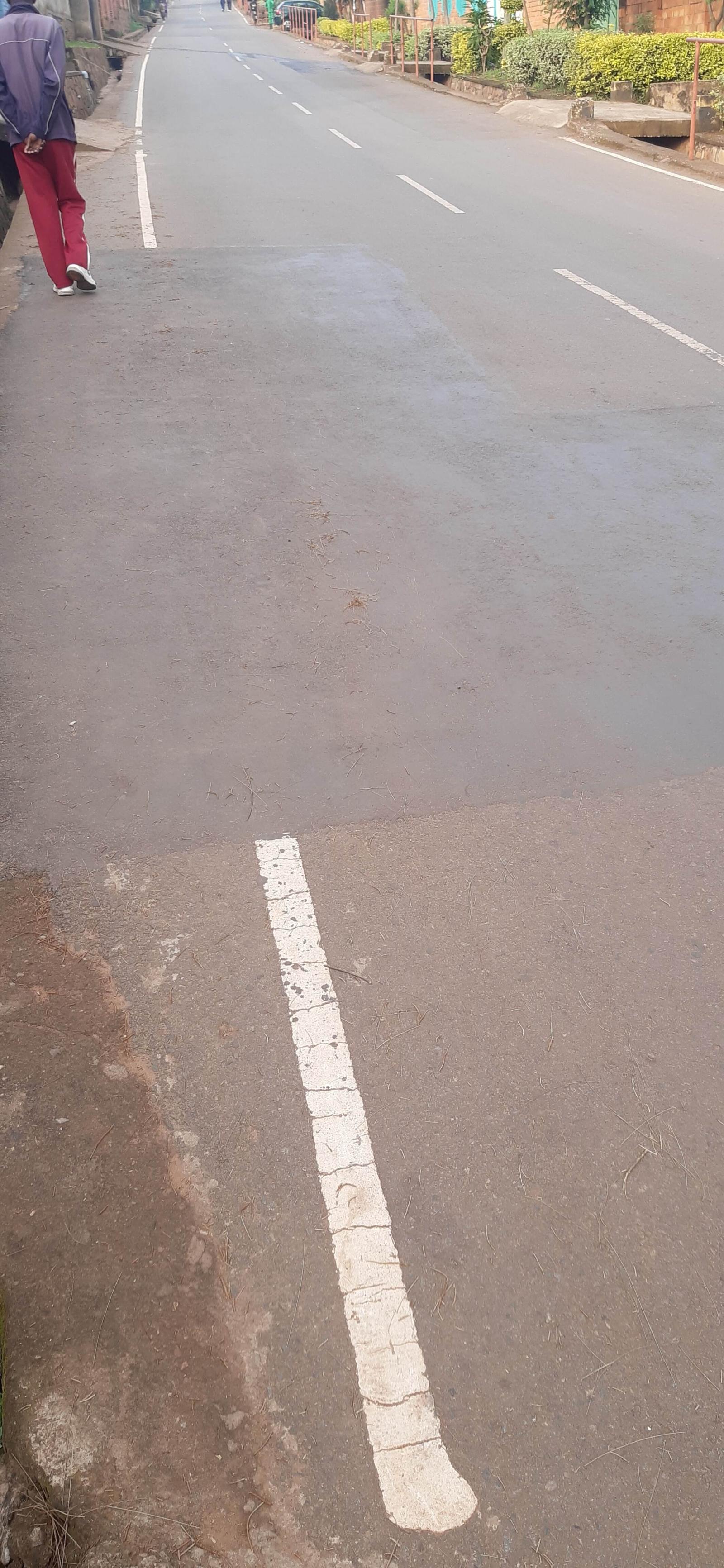 Commercial plot for sale in Kacyiru Kigali Rwanda on main road near Golf stadium 1
