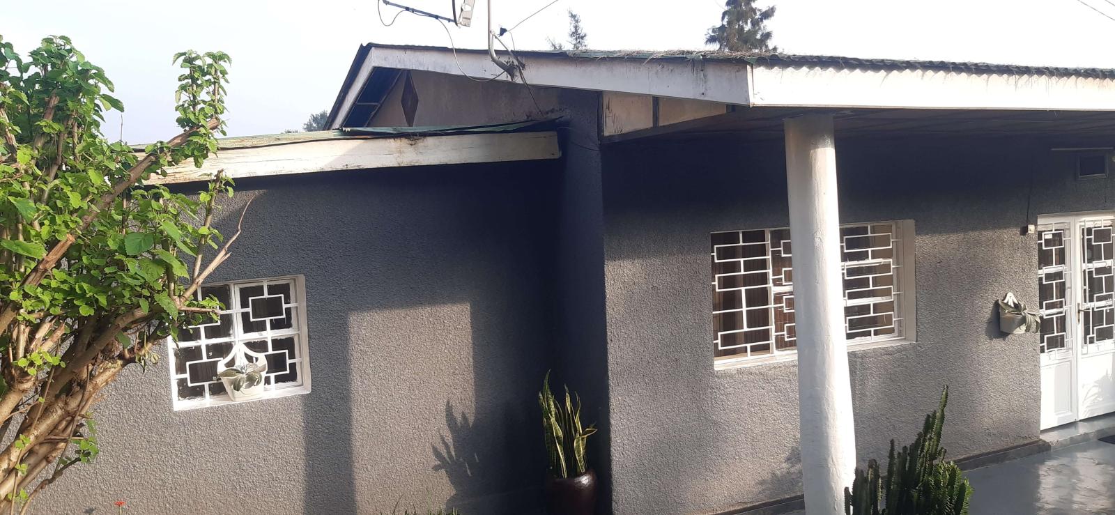 Commercial plot for sale in Kacyiru Kigali Rwanda on main road near Golf stadium